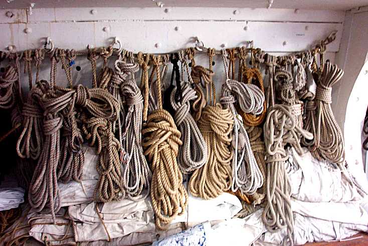 Tall Ship Bounty Bay City - Sarnia August 2003 image100_0022.jpg Tall Ship Bounty Bay City - Sarnia August 2003 image 100_0022.jpg